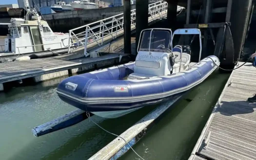 2005 Avon Adventure 560 Open