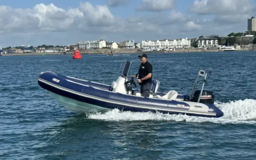 2005 Avon Adventure 560 Open