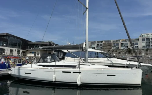 2014 Jeanneau Sun Odyssey 409